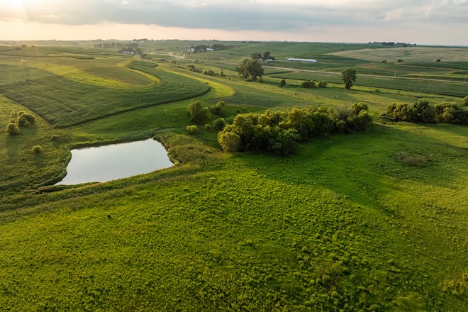 43b5356c-958c-41d0-8251-0a7771f5795b